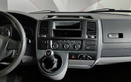 Volkswagen Caravelle T5, 2012 год, 1 398 000 рублей, 14 фотография