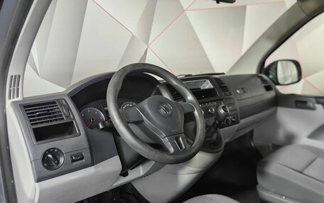 Volkswagen Caravelle T5, 2012 год, 1 398 000 рублей, 18 фотография
