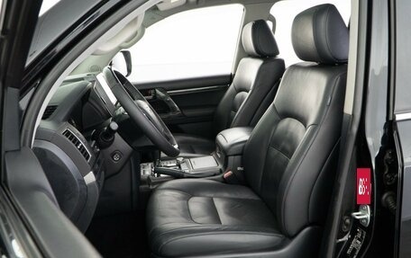 Toyota Land Cruiser 200, 2018 год, 5 849 999 рублей, 10 фотография