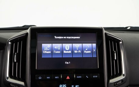 Toyota Land Cruiser 200, 2018 год, 5 849 999 рублей, 21 фотография