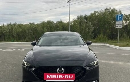 Mazda 3, 2021 год, 2 050 000 рублей, 2 фотография