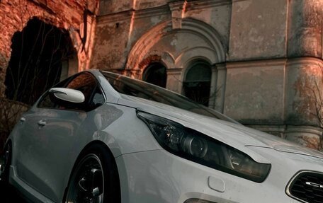 KIA cee'd GT II, 2014 год, 1 400 000 рублей, 20 фотография