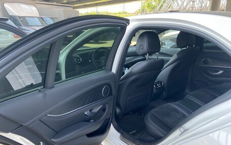 Mercedes-Benz E-Класс, 2022 год, 4 980 000 рублей, 7 фотография