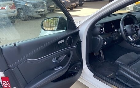 Mercedes-Benz E-Класс, 2022 год, 4 980 000 рублей, 5 фотография