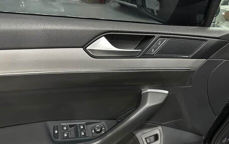 Volkswagen Passat B8 рестайлинг, 2022 год, 2 072 000 рублей, 18 фотография