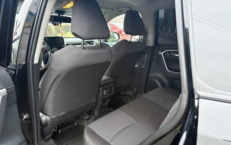 Toyota RAV4, 2020 год, 3 250 000 рублей, 24 фотография