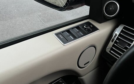 Land Rover Range Rover IV рестайлинг, 2014 год, 3 690 000 рублей, 15 фотография