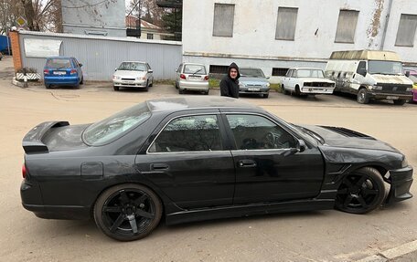 Nissan Skyline, 1997 год, 900 000 рублей, 3 фотография