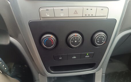 Geely Emgrand X7 I, 2015 год, 950 000 рублей, 15 фотография