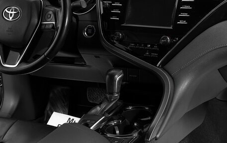 Toyota Camry, 2018 год, 3 099 000 рублей, 11 фотография