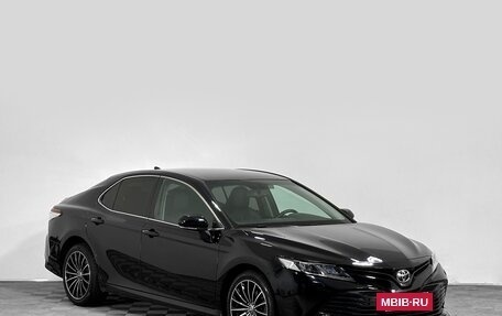 Toyota Camry, 2018 год, 3 099 000 рублей, 3 фотография