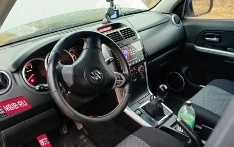 Suzuki Grand Vitara, 2009 год, 810 000 рублей, 1 фотография