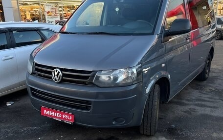 Volkswagen Caravelle T5, 2011 год, 1 550 000 рублей, 1 фотография