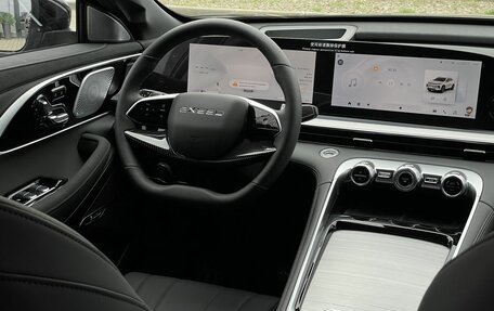 CheryExeed TXL, 2024 год, 3 800 000 рублей, 13 фотография