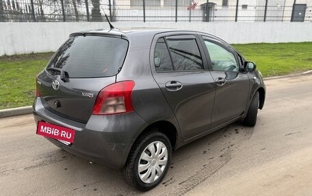 Toyota Yaris III рестайлинг, 2008 год, 700 000 рублей, 6 фотография