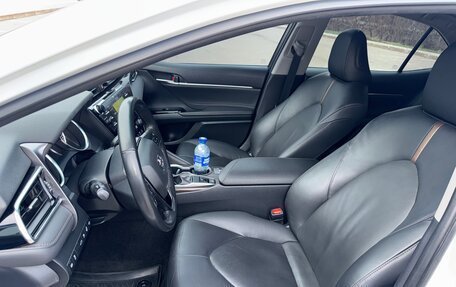 Toyota Camry, 2018 год, 2 870 000 рублей, 11 фотография