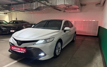 Toyota Camry, 2018 год, 2 870 000 рублей, 14 фотография