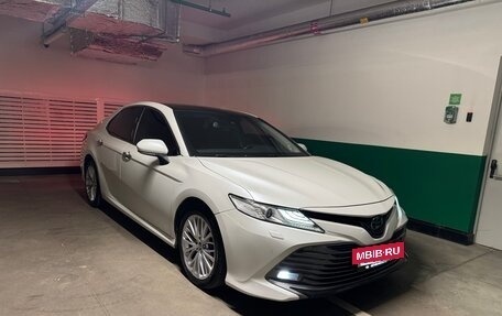Toyota Camry, 2018 год, 2 870 000 рублей, 13 фотография