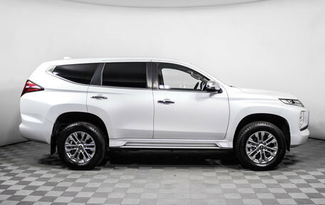 Mitsubishi Pajero Sport III рестайлинг, 2020 год, 4 449 000 рублей, 4 фотография