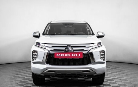 Mitsubishi Pajero Sport III рестайлинг, 2020 год, 4 449 000 рублей, 2 фотография