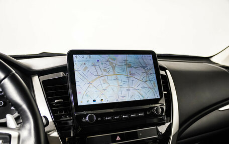 Mitsubishi Pajero Sport III рестайлинг, 2020 год, 4 449 000 рублей, 19 фотография