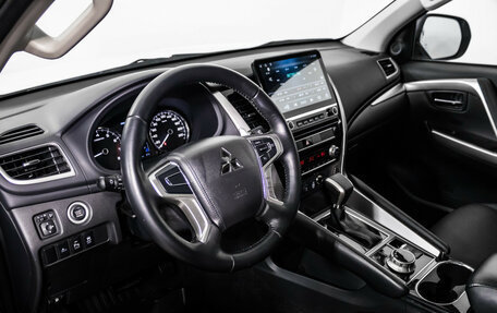 Mitsubishi Pajero Sport III рестайлинг, 2020 год, 4 449 000 рублей, 17 фотография