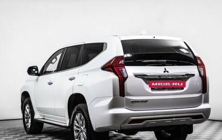 Mitsubishi Pajero Sport III рестайлинг, 2020 год, 4 449 000 рублей, 7 фотография