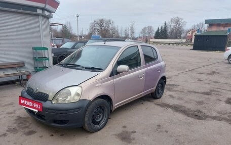 Toyota Vitz, 2000 год, 2 фотография