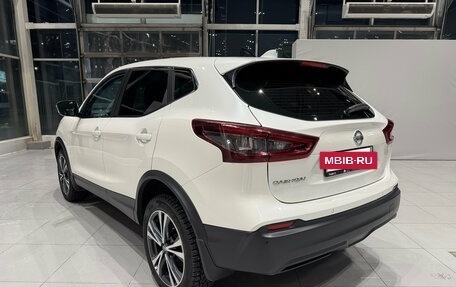 Nissan Qashqai, 2022 год, 2 260 000 рублей, 3 фотография