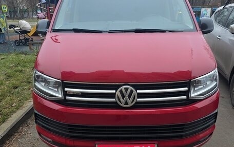 Volkswagen Caravelle T6 рестайлинг, 2019 год, 3 850 000 рублей, 1 фотография