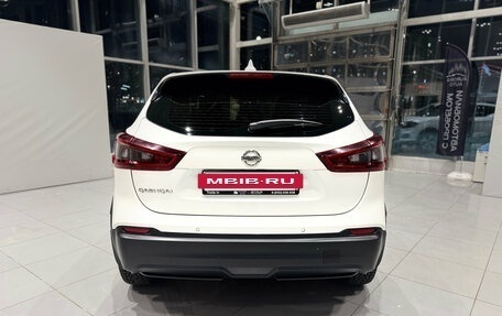 Nissan Qashqai, 2022 год, 2 260 000 рублей, 4 фотография