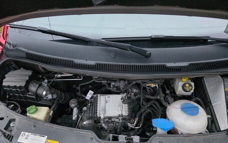 Volkswagen Caravelle T6 рестайлинг, 2019 год, 3 850 000 рублей, 9 фотография