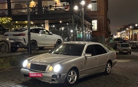 Mercedes-Benz E-Класс, 1996 год, 230 000 рублей, 1 фотография
