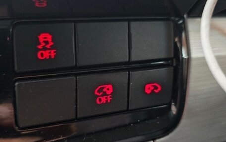 Volkswagen Caravelle T6 рестайлинг, 2019 год, 3 850 000 рублей, 13 фотография