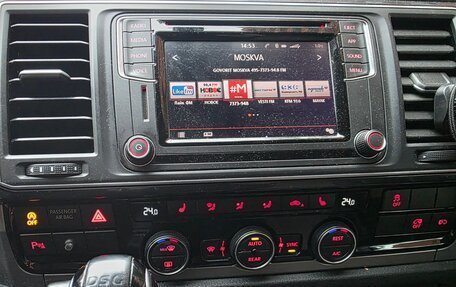 Volkswagen Caravelle T6 рестайлинг, 2019 год, 3 850 000 рублей, 12 фотография