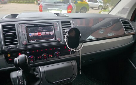 Volkswagen Caravelle T6 рестайлинг, 2019 год, 3 850 000 рублей, 15 фотография