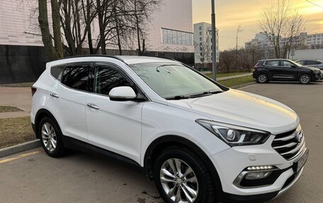 Hyundai Santa Fe III рестайлинг, 2017 год, 2 050 000 рублей, 2 фотография