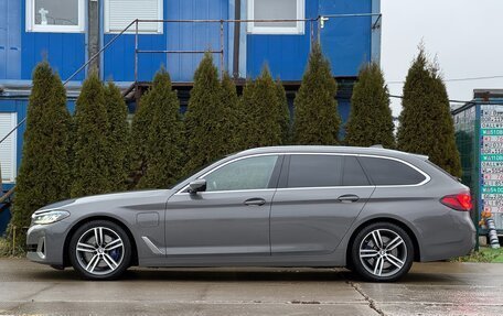 BMW 5 серия, 2021 год, 5 400 000 рублей, 2 фотография