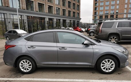 Hyundai Solaris II рестайлинг, 2018 год, 1 550 000 рублей, 4 фотография