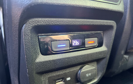 Volkswagen Tiguan II, 2019 год, 2 150 000 рублей, 13 фотография