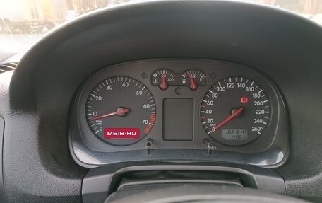 Volkswagen Bora, 2002 год, 550 000 рублей, 8 фотография