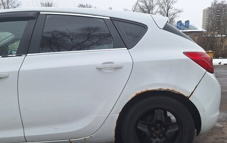 Opel Astra J, 2011 год, 420 000 рублей, 7 фотография