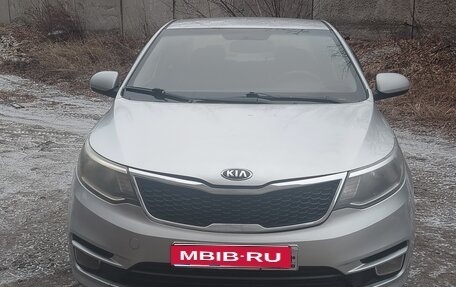 KIA Rio III рестайлинг, 2015 год, 500 000 рублей, 1 фотография