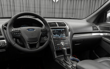 Ford Explorer VI, 2015 год, 2 550 000 рублей, 9 фотография