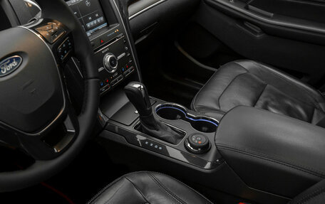 Ford Explorer VI, 2015 год, 2 550 000 рублей, 18 фотография