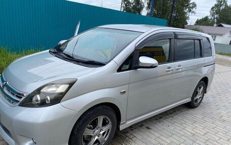 Toyota ISis I, 2014 год, 1 200 000 рублей, 1 фотография