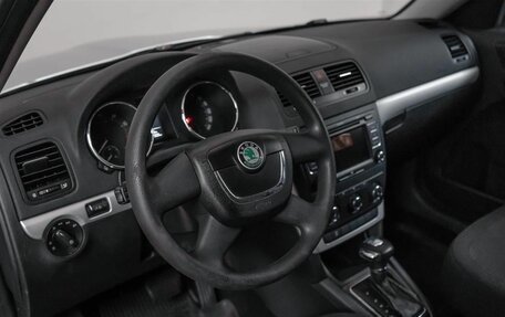 Skoda Yeti I рестайлинг, 2011 год, 499 000 рублей, 13 фотография