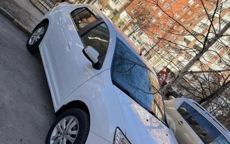 Renault Logan II, 2018 год, 720 000 рублей, 2 фотография