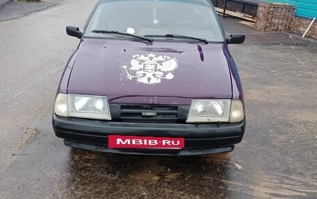 ИЖ 2126 «Ода», 2002 год, 165 000 рублей, 2 фотография