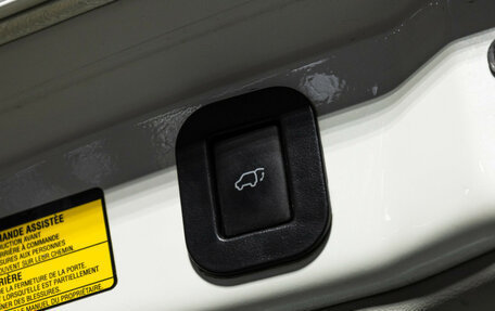 Toyota Venza I, 2010 год, 1 599 777 рублей, 20 фотография